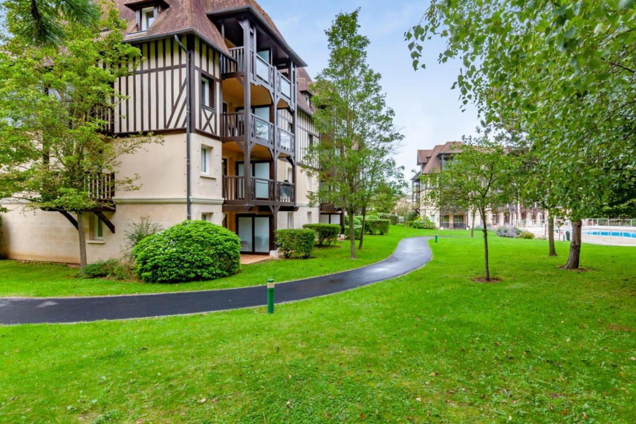 Nice 2-Br In A Residence With Pool - Deauville - Welkeys Екстериор снимка